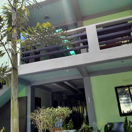 Panci'S Guesthouse Puerto Galera Exterior photo