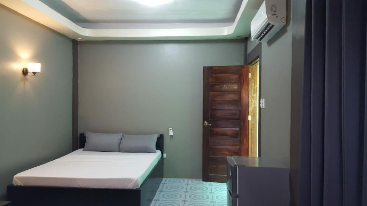 Panci'S Guesthouse Puerto Galera Exterior photo