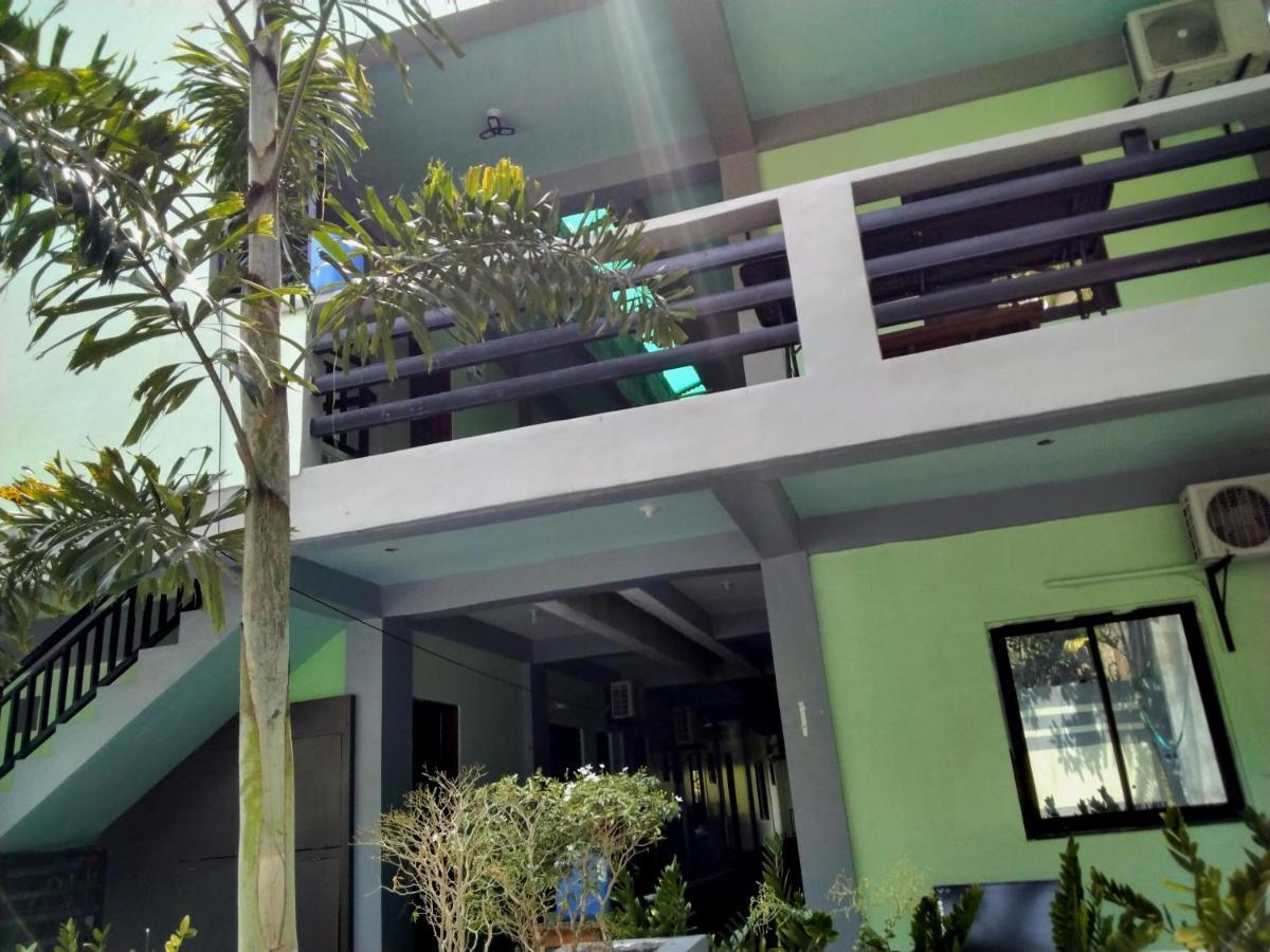 Panci'S Guesthouse Puerto Galera Exterior photo